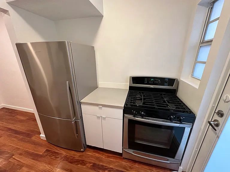 1235 Euclid Ave #12 — Photo 4