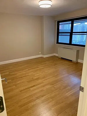 Rented by UES Management | media 21