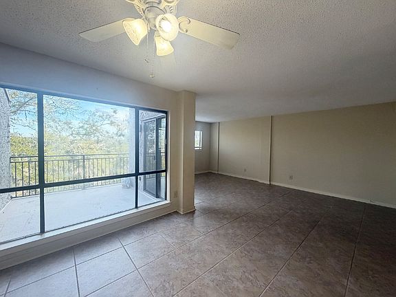 4th image of 70 Paddle Boat Ln APT 405C