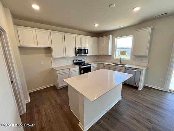 5th image of 8804 Fairmount Rd