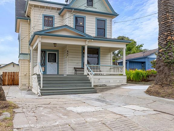 2nd image of 947 W Franklin St