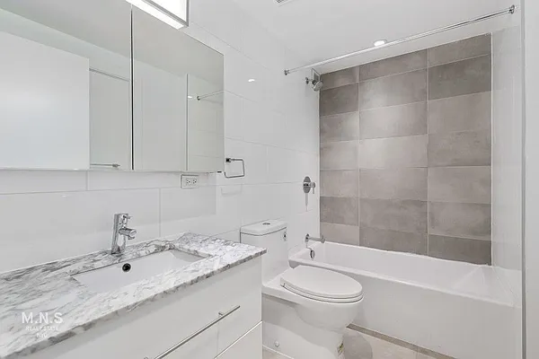 Rented by MNS | media 14