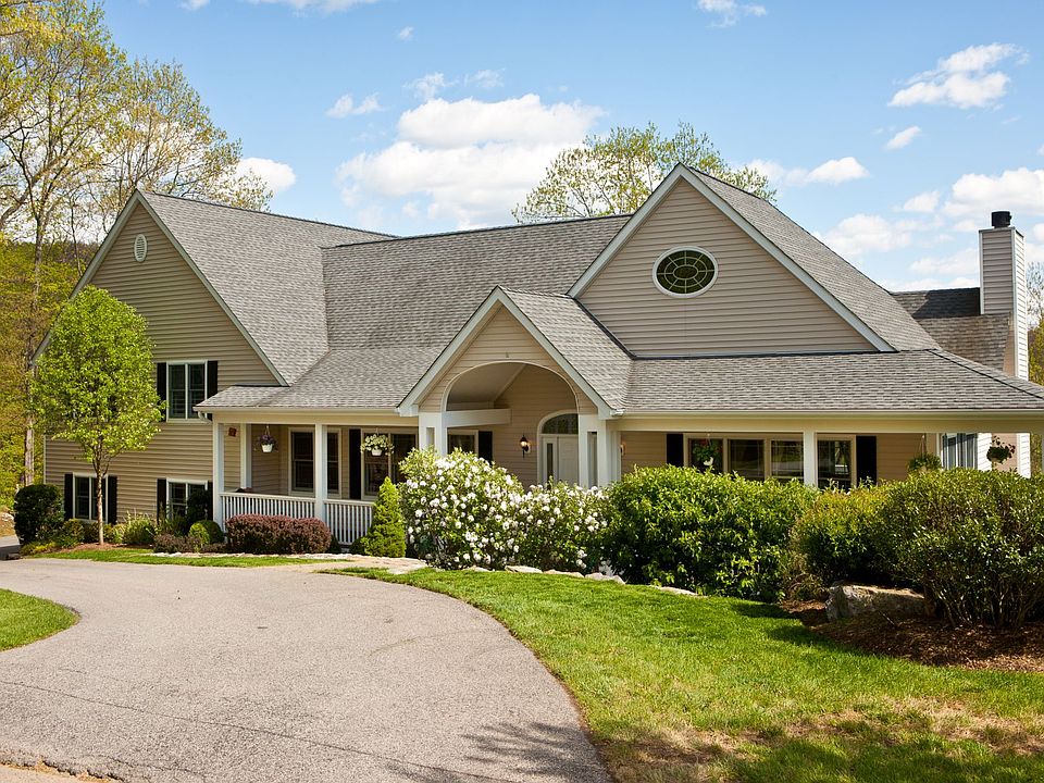 1st image of 97 Maple Wood Dr