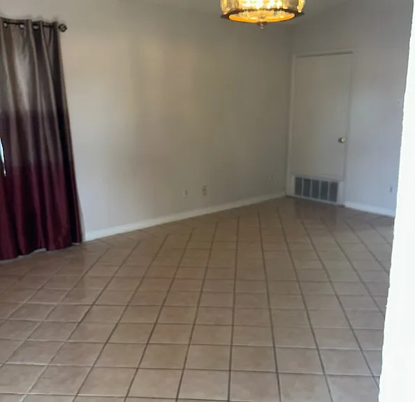 3110 Eastland Ave — Photo 4