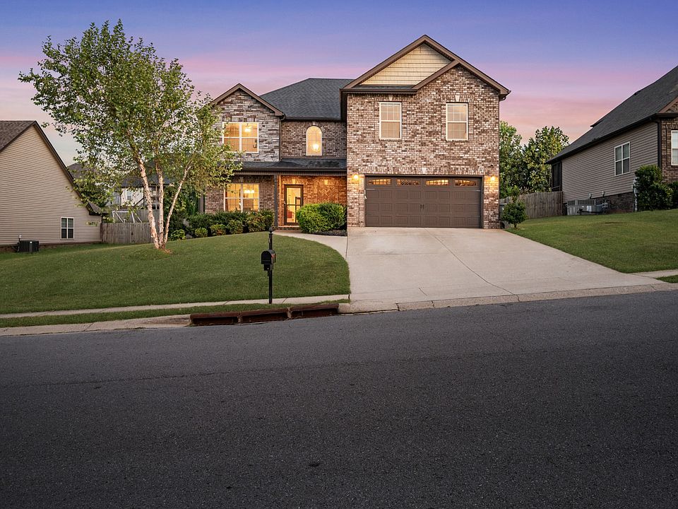 1st image of 166 Melbourne Dr