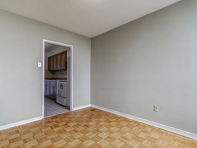 44 Valley Woods Rd — Photo 10