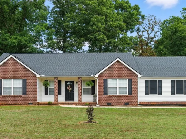 221 Sylvia Rd, Belton, SC 29627