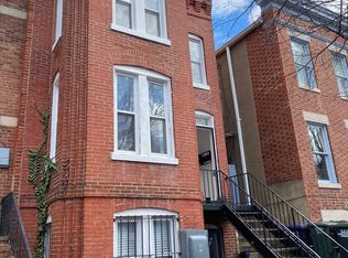 305 9th St NE APT 1, Washington, DC 20002
