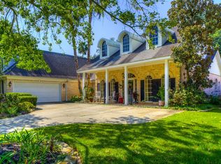 172 April Wind Dr E, Montgomery, TX 77356