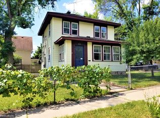890 Wakefield Ave, Saint Paul, MN 55106