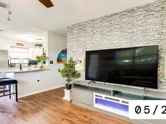Living Room to Kitchen and dinette bar