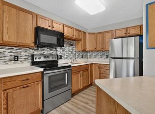 2801 19th Ave NW APT D, Rochester, MN 55901