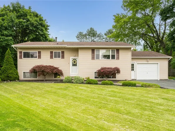 2 Eagan Blvd, Rochester, NY 14623