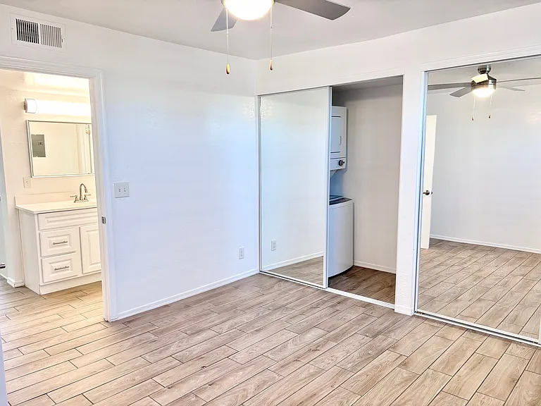 Apache Lofts — Photo 20