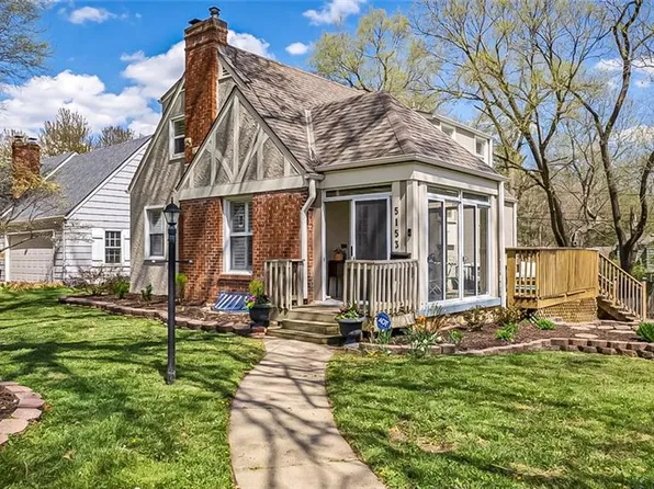 5153 Nall Ave, Roeland Park, KS 66202