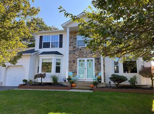 29 Bronia St, Howell, NJ 07731