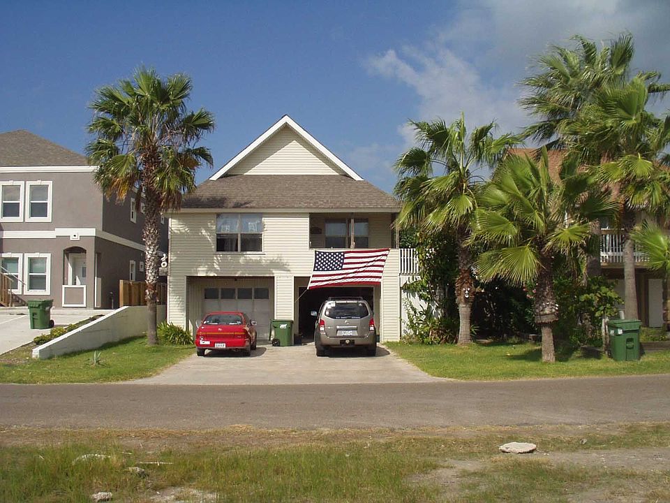 104 E Huisache