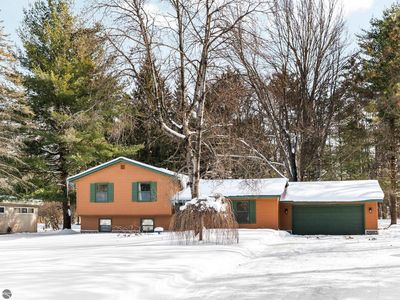 4632 E M 55, Cadillac, MI, 49601