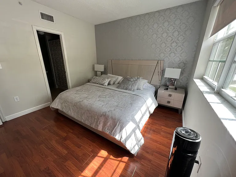 151 SW 117th Ave #207 — Photo 24