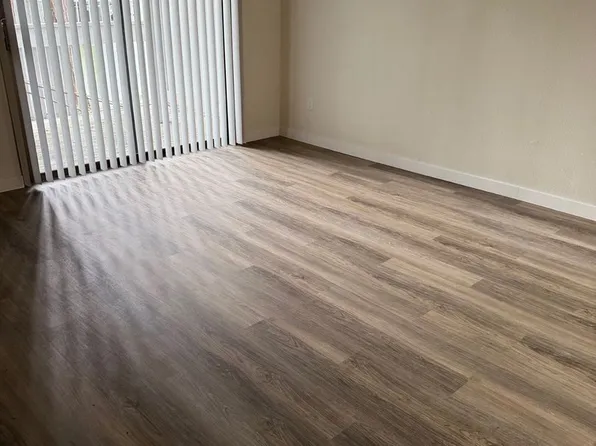 Panther Lake Lot 61, 29 S 341st Pl APT A, Federal Way, WA 98003