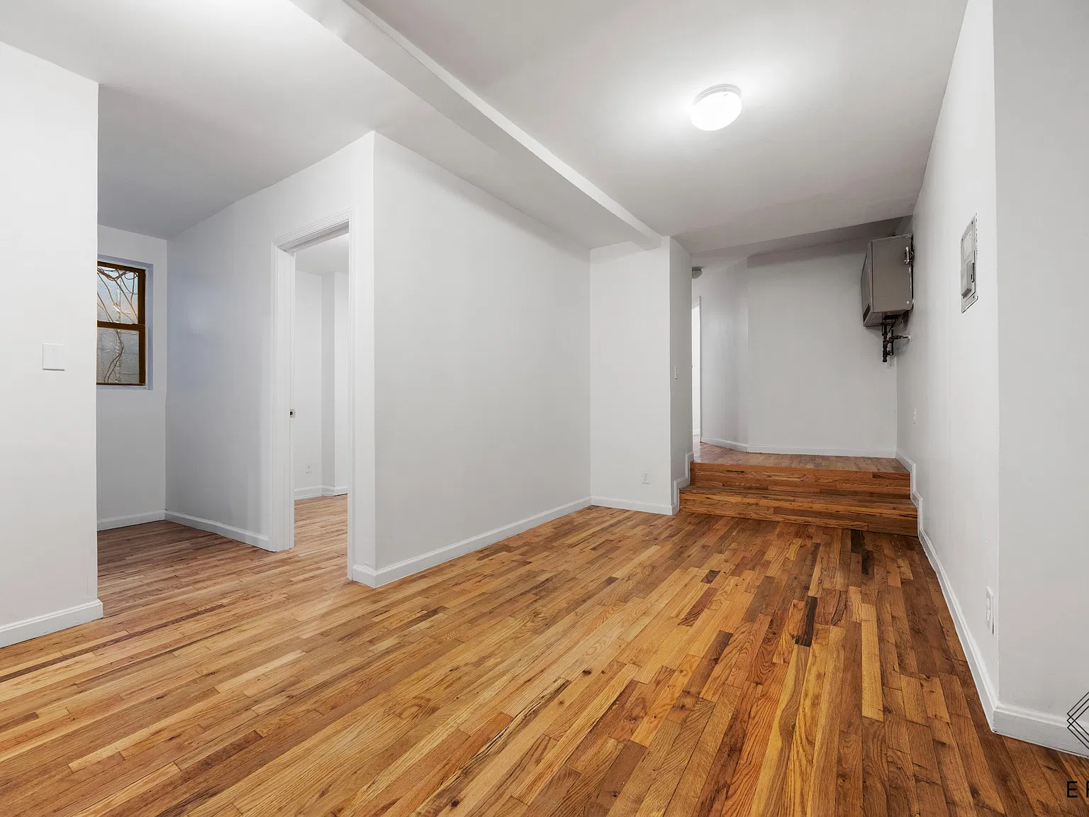 279 South 5th Street — Photo 4