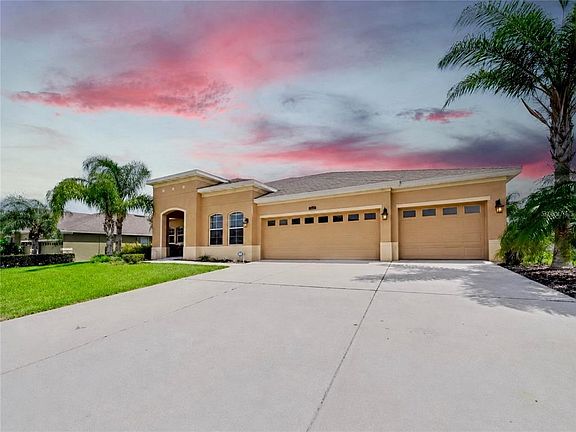 2nd image of 428 PALASTRO AVENUE