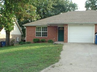 44-B Holly Dr, Bentonville, AR 72712