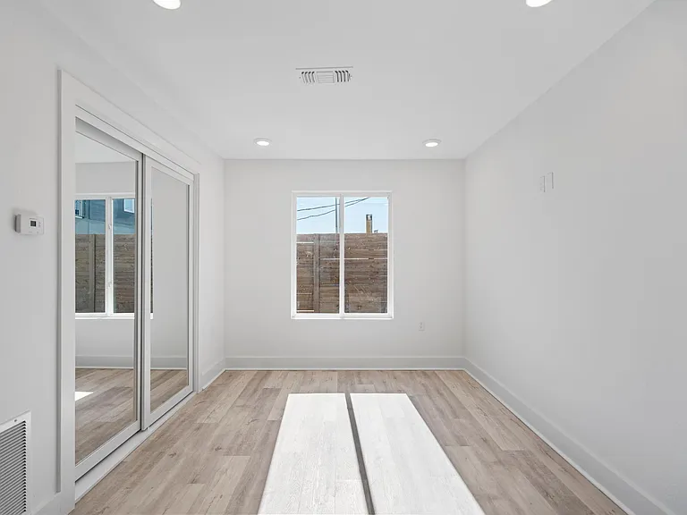 5025 San Jacinto St #304 — Photo 3
