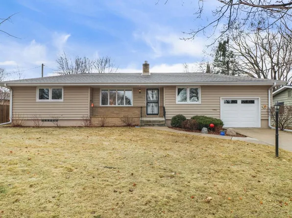 1525 WYLDEWOOD Drive, Madison, WI 53704