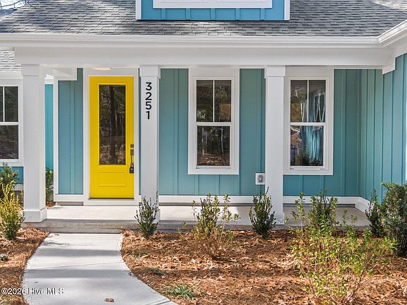 3rd image of 3251 Island Drive SE