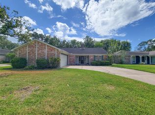 13823 Piping Rock Ln, Houston, TX 77077