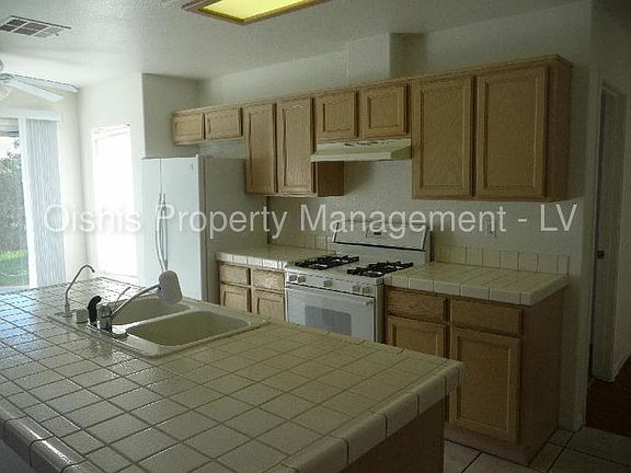 4th image of 8175 Kentshire Dr