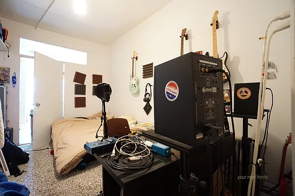 Rented by Rennit Inc. | media 17