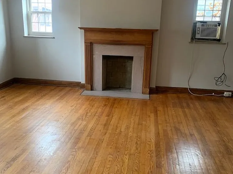 1507 Jackson St — Photo 7