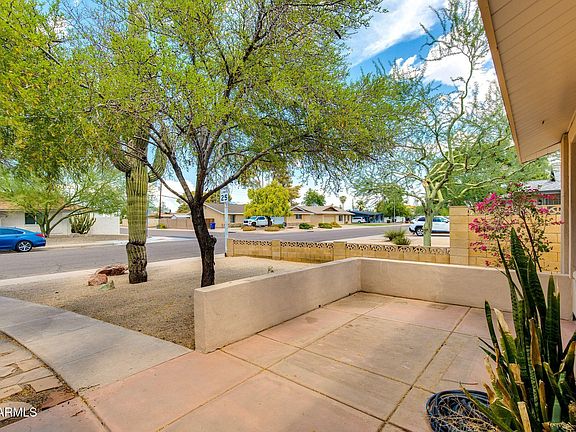 5th image of 1603 E ALAMEDA Drive