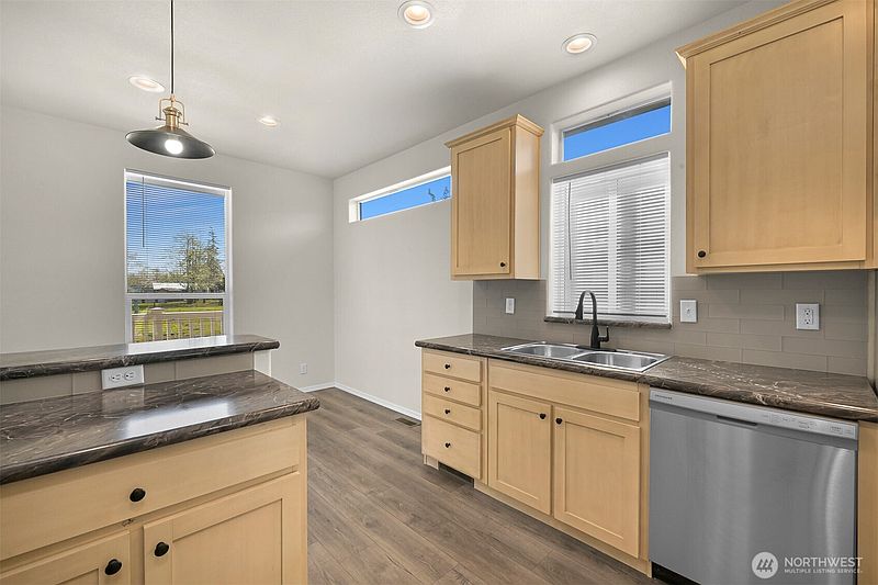 5th image of 4672 Birch Bay Lynden Road #90