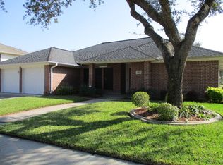 505 Charleston Dr, Victoria, TX 77904