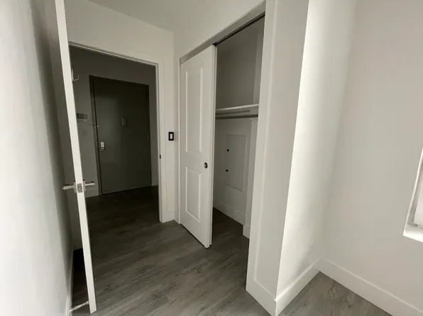 1399 Myrtle image 7 of 13