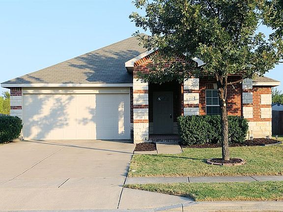 3rd image of 4628 Mountain Oak St