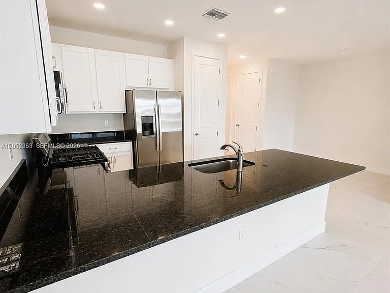 13504 SW Starkissed Ln #0 — Photo 8