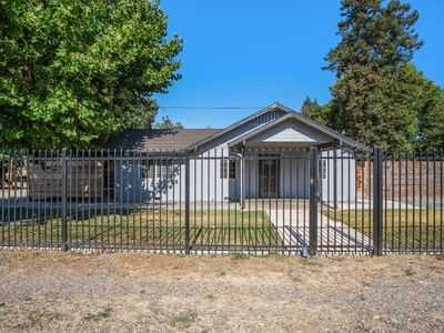 225 Dakota Ave, Modesto, CA, 95358