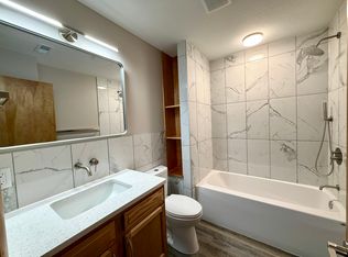 419 McGoodwin Ave #E, Warrensburg, MO 64093