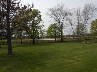 5304 Springbrook Rd, Pleasant Prairie, WI 53158