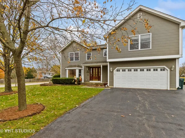 33480 N Almond Rd, Grayslake, IL 60030