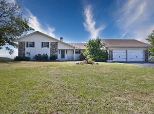 2942 Crow Mountain Rd, Russellville, AR 72802