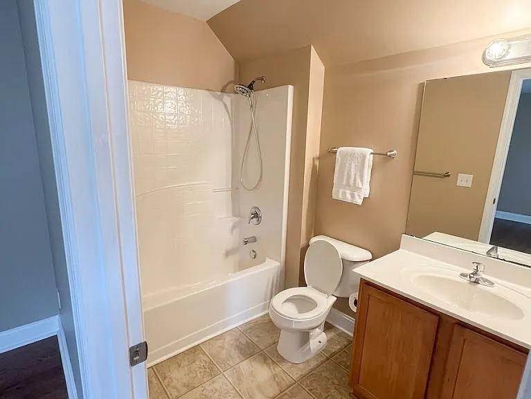 9 Haven Point — Photo 25