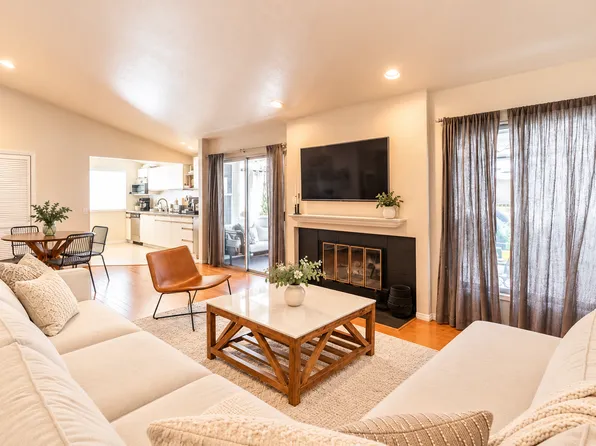 4555 Colfax Ave #4553, North Hollywood, CA 91602
