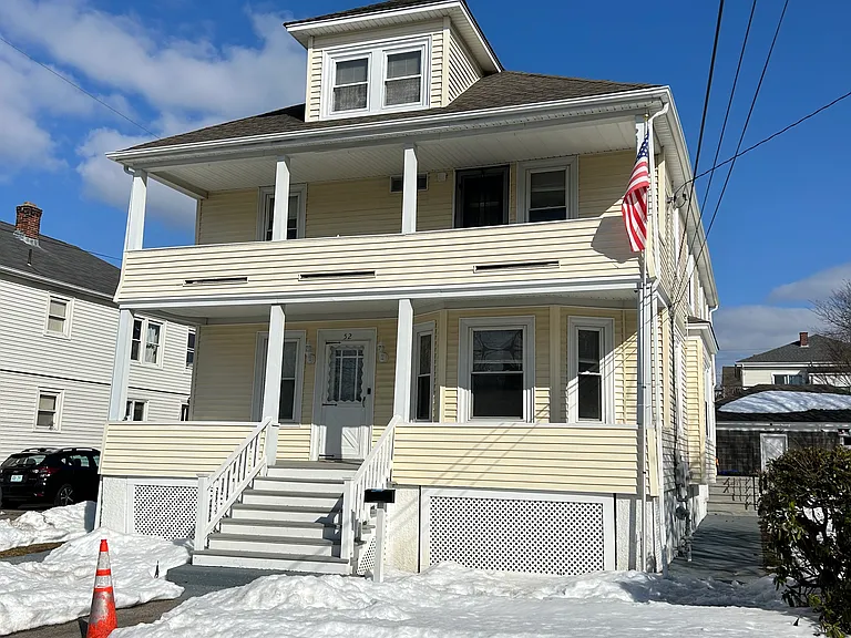 52 Monroe Ave #1 — Photo 1