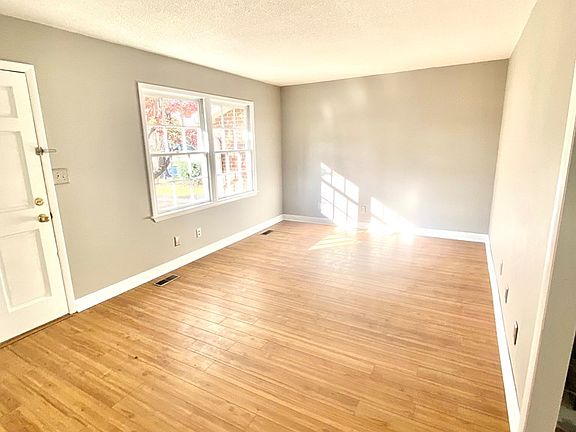 2nd image of 129 Lee Dr