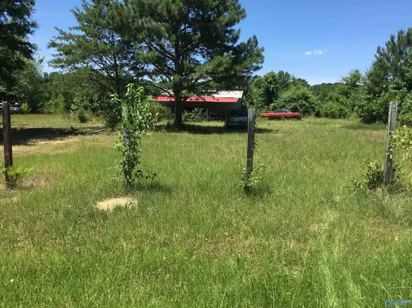 6 County Road 682, Cedar Bluff, AL 35959